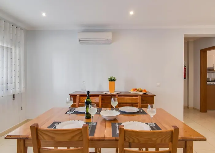 Da Em Armacao * Armação de Pêra