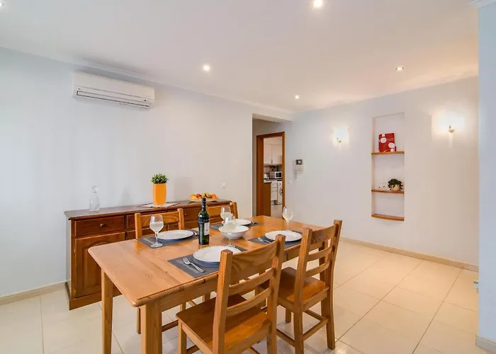 Da Em Armacao * Armação de Pêra