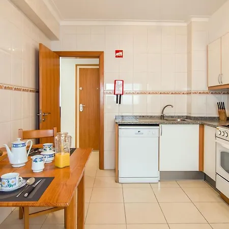 Apartament Da Em Armacao *