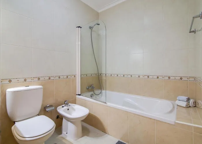 Da Em Armacao * Armação de Pêra