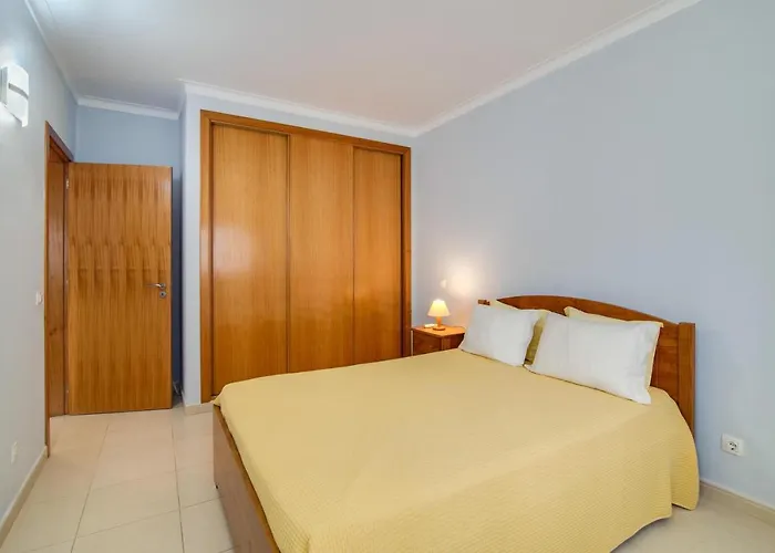 Da Em Armacao * Armação de Pêra